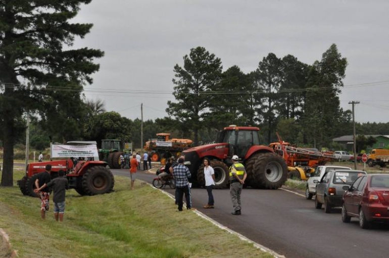 #aconteceu: Emenda sobre emplacamento de tratores e máquinas agrícolas foi vetada 