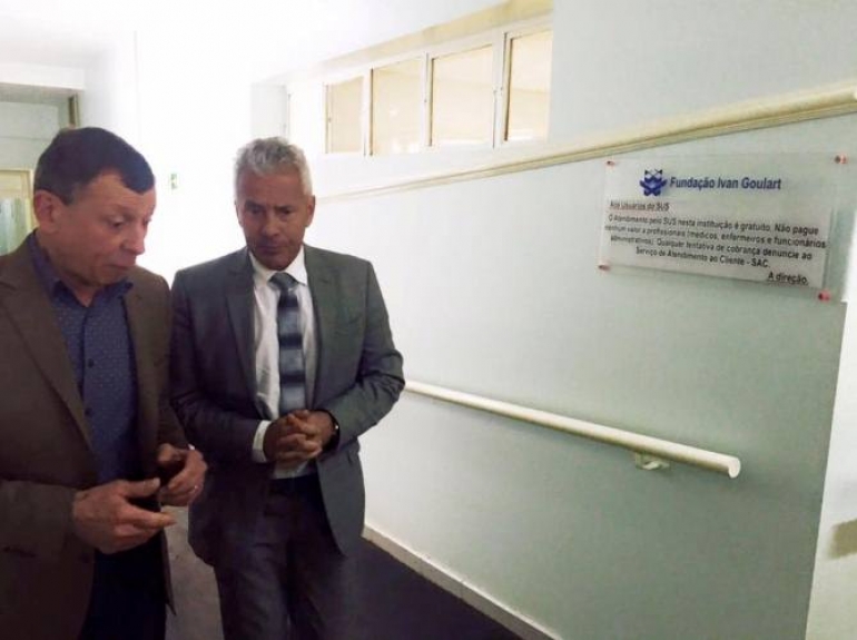 Secretário Estadual da Saúde visita o Hospital Ivan Goulart