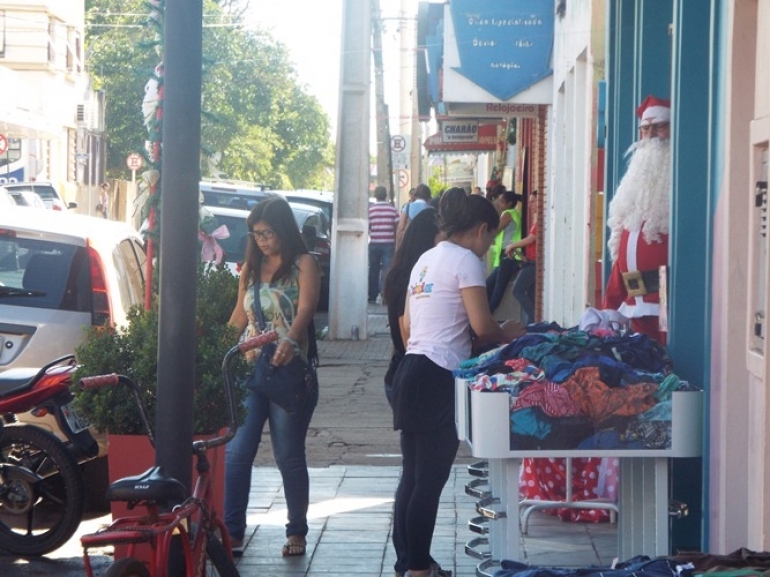 Comerciantes projetam crescimento nas vendas para o natal em São Borja