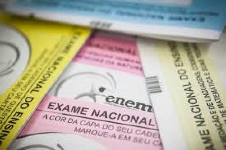  Mec anuncia adiamento do Enem