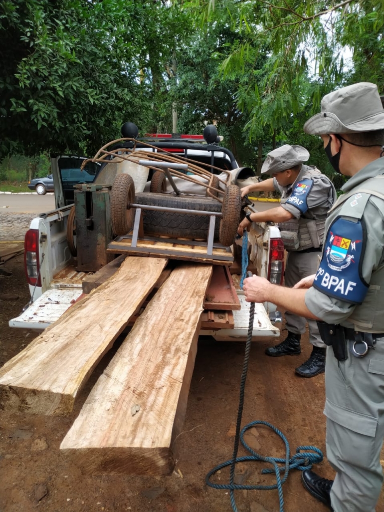 Brigada Militar apreende vários produtos de furto em São Borja