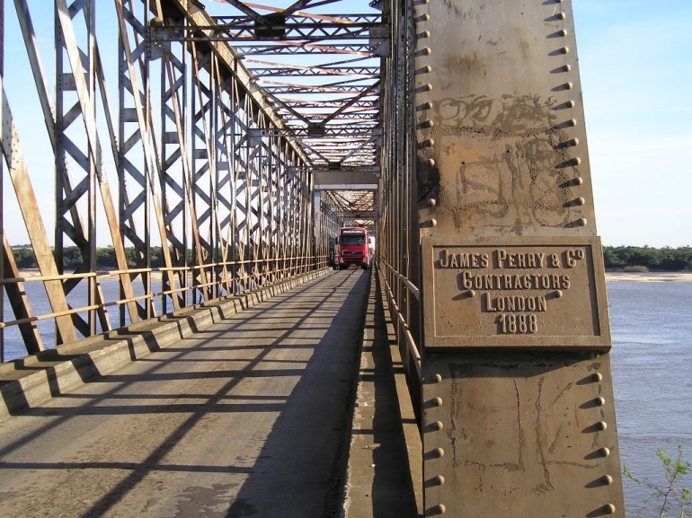 Trânsito de veículos pesados sobre a ponte do Rio Ibicuí será bloqueado a partir desta sexta-feira, 19