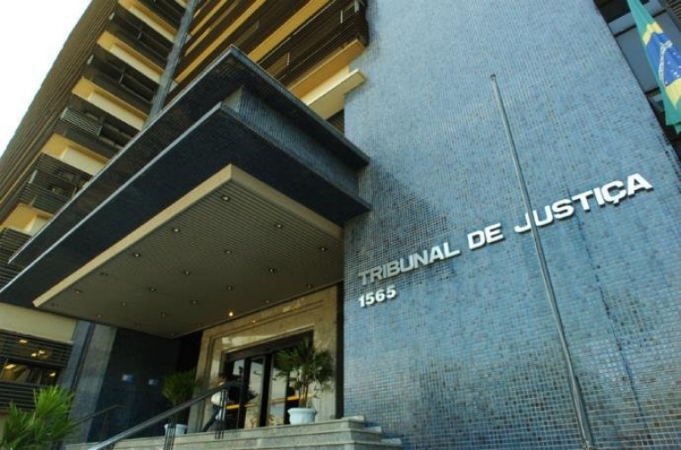 Aulas seguem suspensas no Estado por decisão judicial