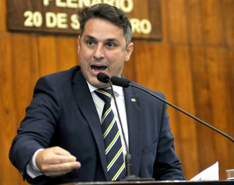 Deputado Estadual Tenente Coronel Zucco visita São Borja para apresentação da escola cívico-militar